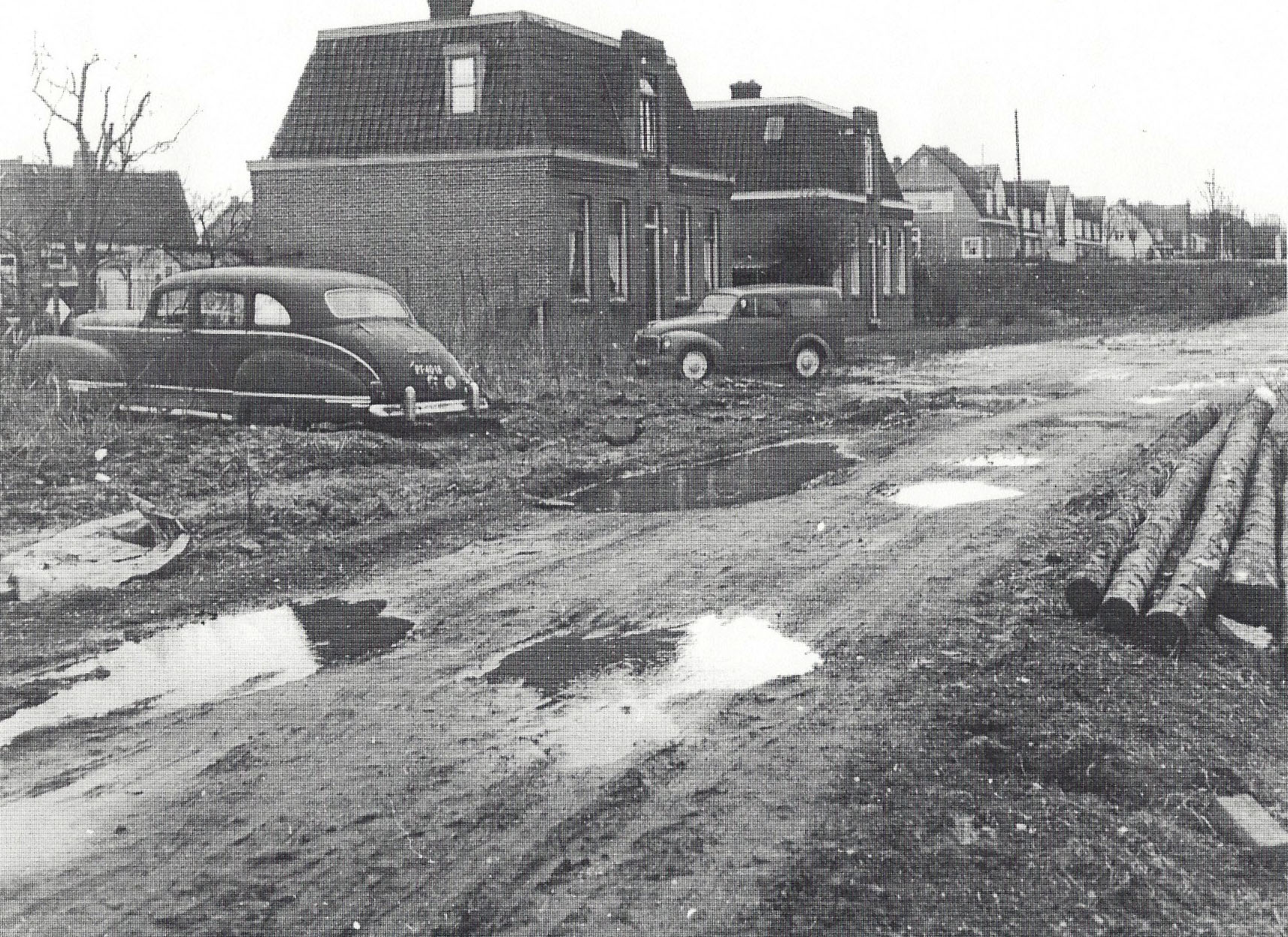 Situatie ingang Jacob de Graeflaan uit de vijftigerjaren. Jacob de Graeflaan 3 werd in 1961 afgebroken.￼ Uit de collectie van Arie Sluijs.